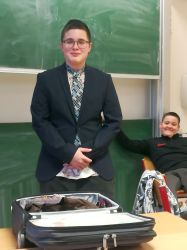 Stil Und Etikette   Marz 2024   54